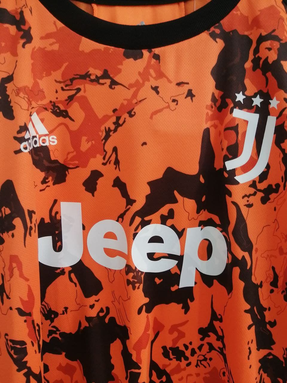 لباس سوم یوونتوس 2021-2020 - تصویر 5