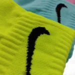 جوراب های کف حوله ای رنگی نایک - اونلی اسپرت