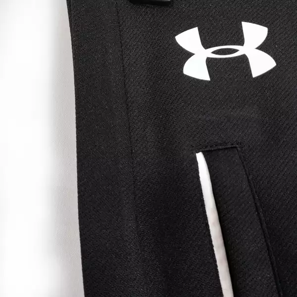 شلوار گرمکن ورزشی جیب دار آندرآرمور مشکی - اونلی اسپرت